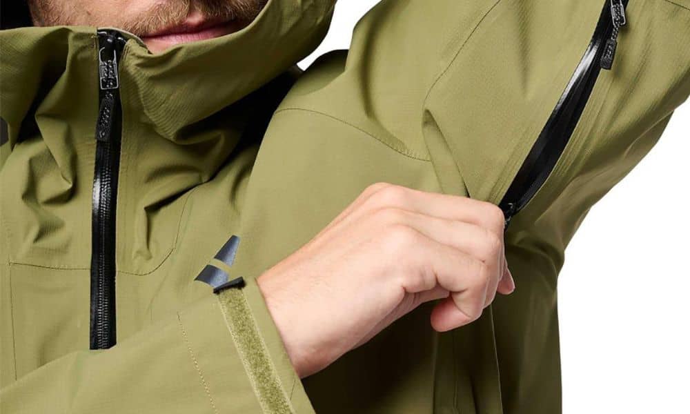 ouverture aisselle veste rando