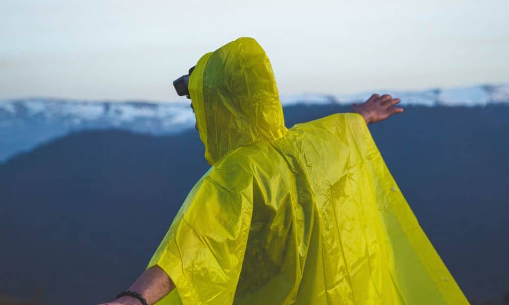 poncho randonnée vent